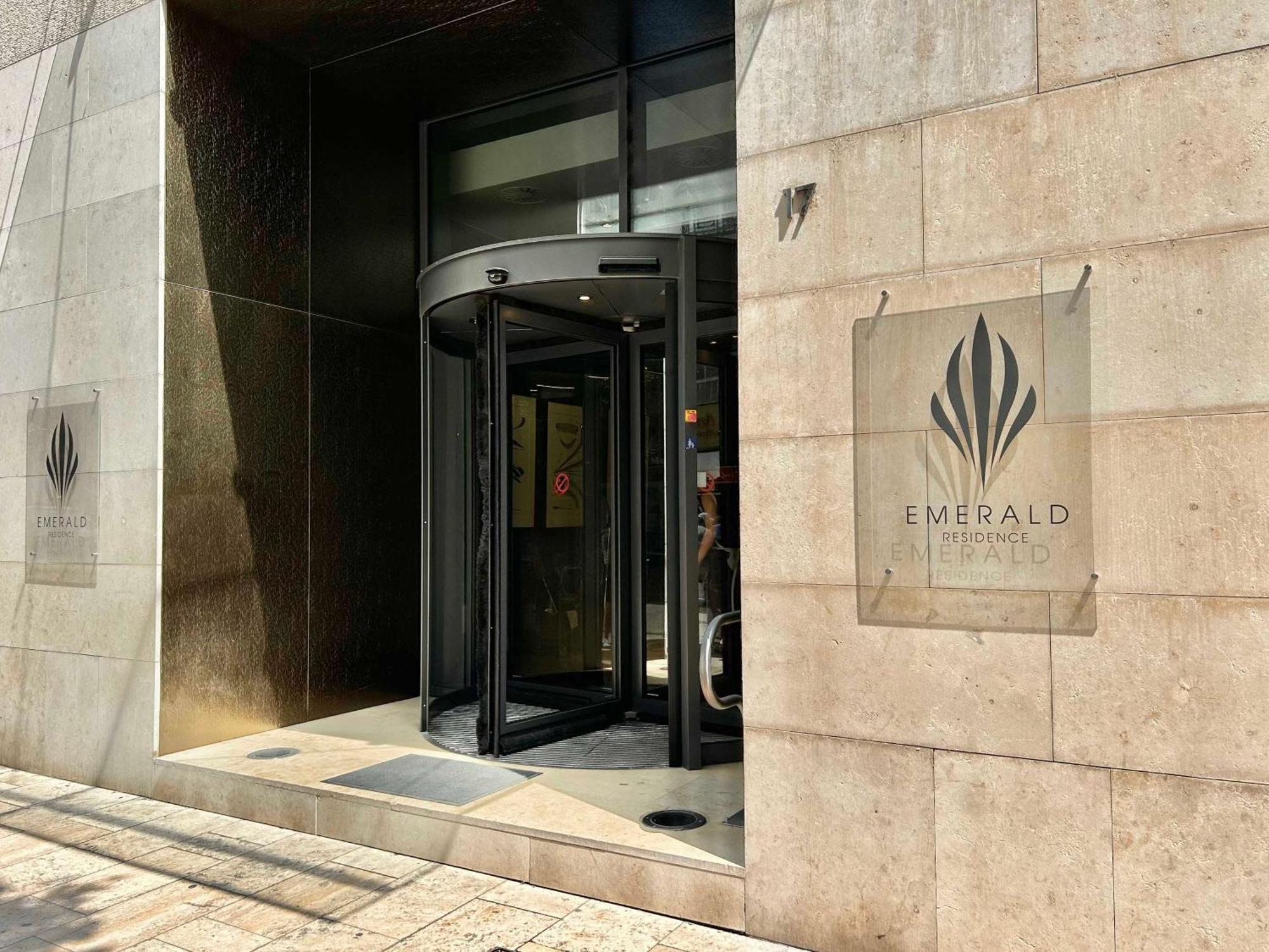 Emerald Residence Luxury Apartments Budapest Exteriör bild