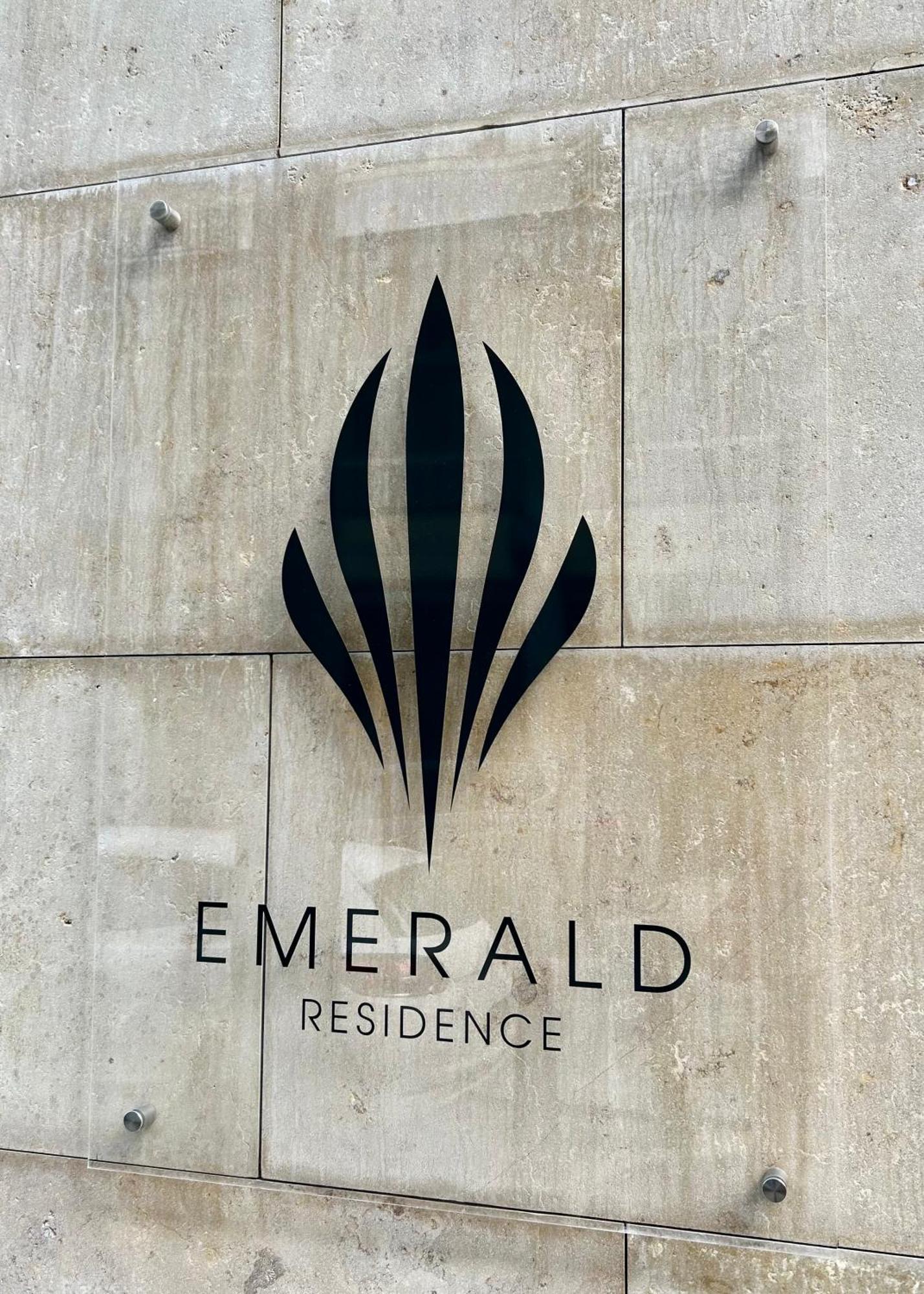 Emerald Residence Luxury Apartments Budapest Exteriör bild